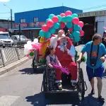 Caravana navideña en Los Ángeles