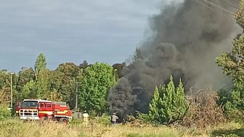 Emergencia camino a Maria Dolores, Foto: Cuerpo de Bomberos Los Ángeles 