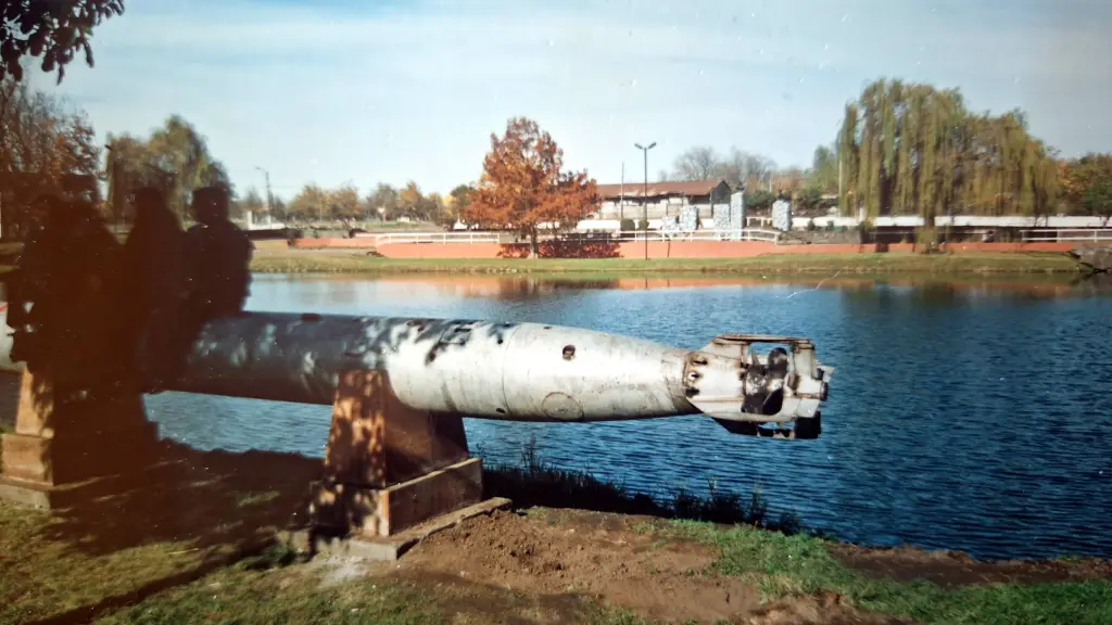 El torpedo cuando estaba en la laguna Esmeralda., La Tribuna