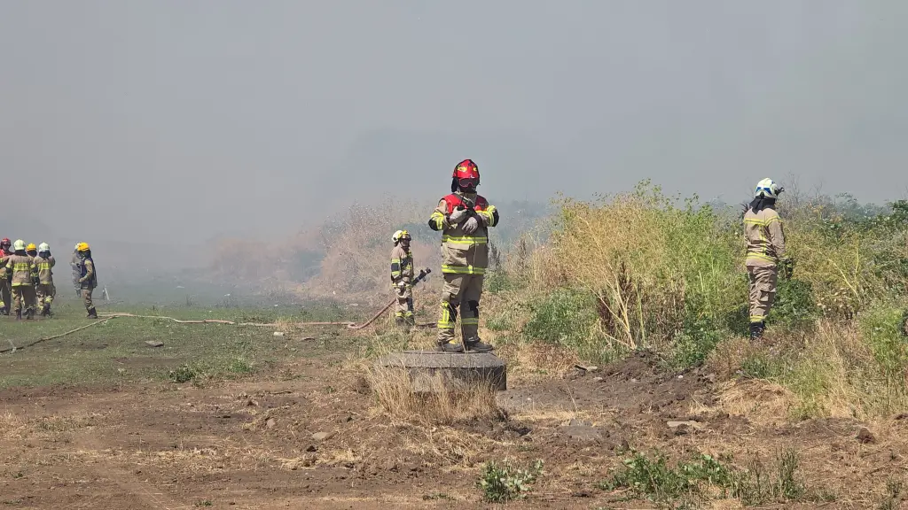 Contexto , Bomberos