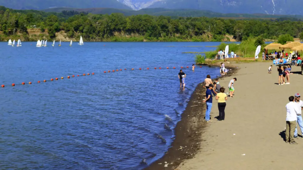 La playa pública de Santa Bárbara será el escenario del “Desafío Aguas Abiertas”, La Tribuna