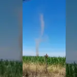 Impacto: Tornado es captado en zona rural de Los Ángeles , Jeremy