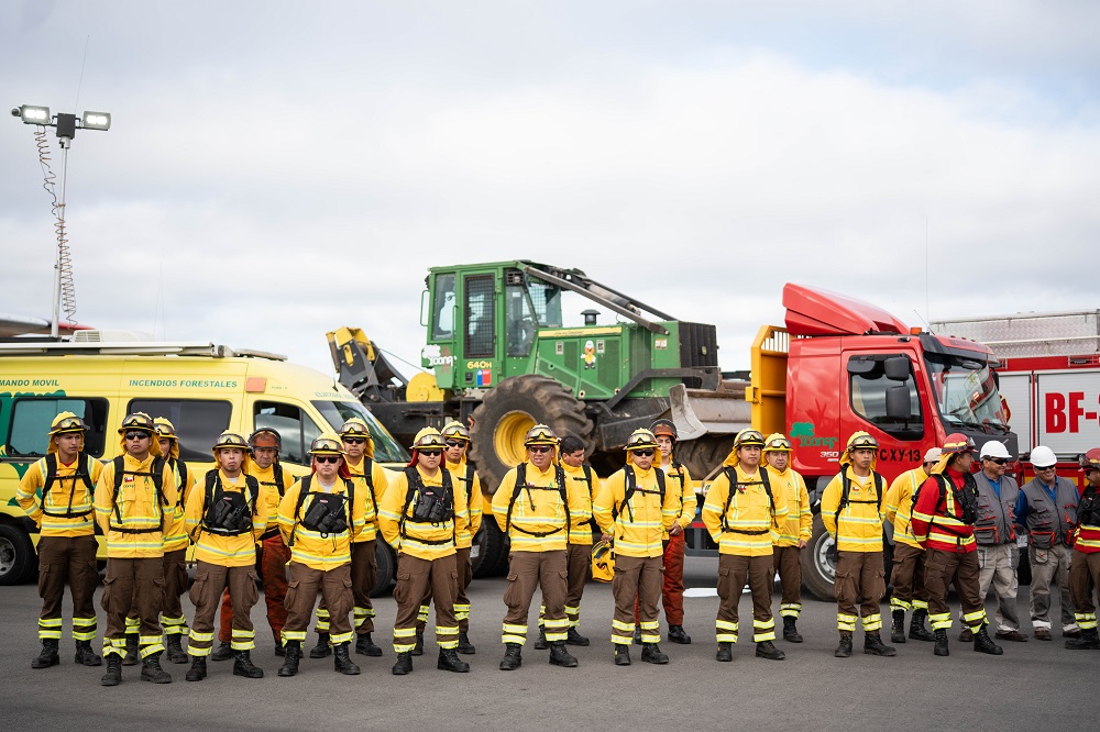 Combate de incendios forestales. / Presidencia