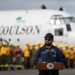 El mandatario presentó los recursos aéreos para el combate de incendios forestales en la Región del Biobío., Presidencia