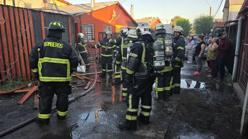 Herramientas de entrada forzada permitieron a Bomberos controlar incendio en Los Ángeles
