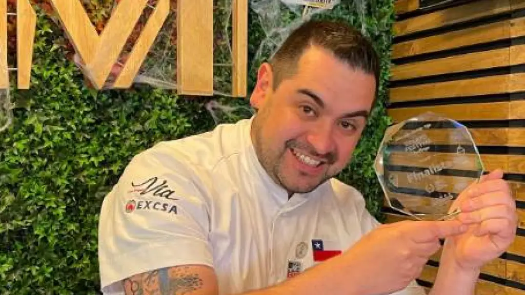 Con helado de copihue: Chef angelino brilla en la Feria Internacional de Heladería en Italia, La Tribuna