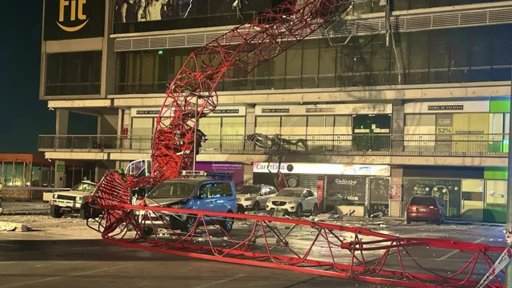 Un muerto por caída de grúa en Arica