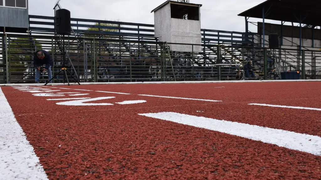 La pista atlética del Estadio Municipal albergará el primer torneo de la temporada, La Tribuna
