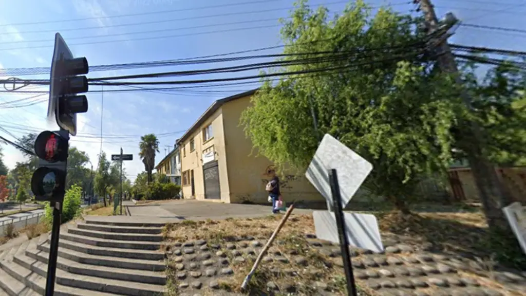 La población Luis Dávila, que data de 1946, se levantó sobre un cementerio., Google Maps