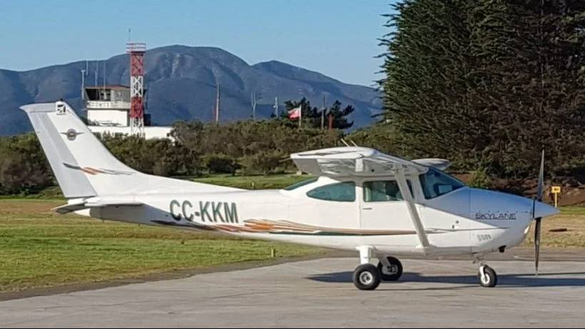 Avioneta CC-KKM que capotó en Coelemu / La Tribuna