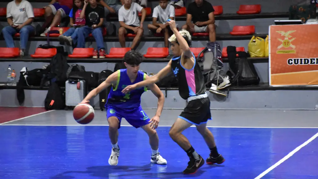 El gimnasio Andino, una vez más se transformó en el escenario principal del baloncesto local e internacional, Cedida