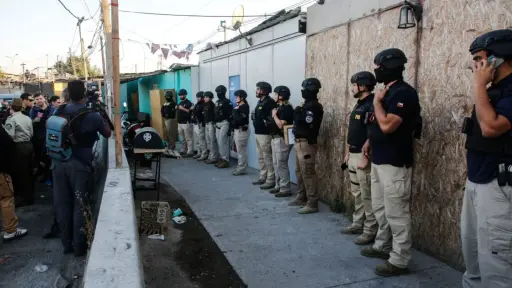 Megaoperativo desarticula red criminal vinculada al Tren de Aragua en la RM: Van al menos 16 detenidos y 21 allanamientos