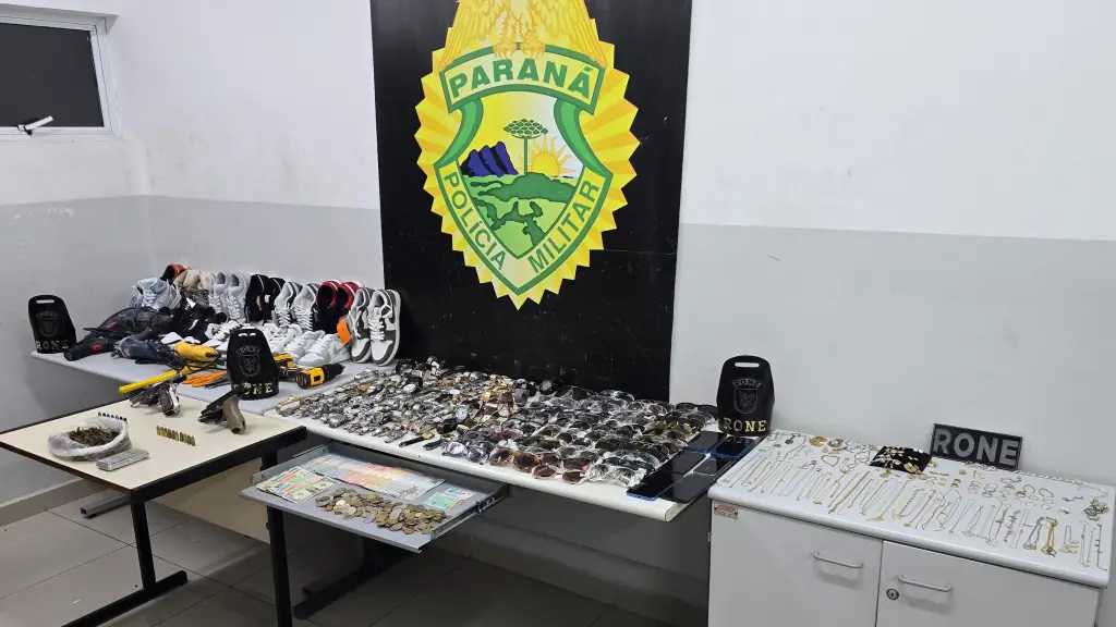 El menor fue detenido tras perpetrar un millonario robo a una joyería en Brasil., PDI Araucanía