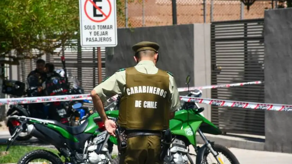 Las autoridades trabajan en esclarecer si existe una relación entre los tres delitos. , VICTOR HUENANTE | Agencia UNO 