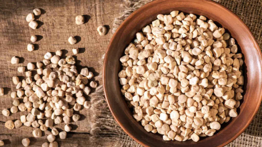 El chícharo es altamente nutritivo, aporta aminoácidos esenciales, carbohidratos complejos, fibra dietética y minerales, y aporta vitaminas del grupo B., Referencial