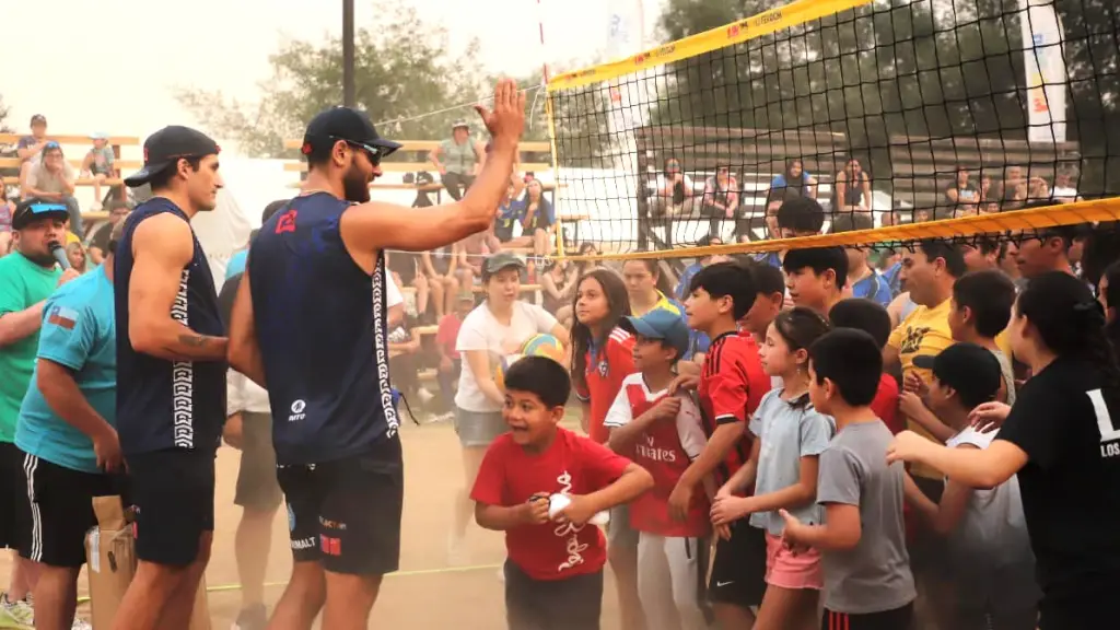 Los primos Grimalt compartiendo con los asistentes, La Tribuna