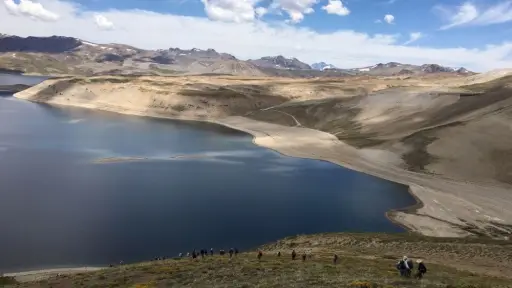 Enjambre sísmico sacude el Complejo Volcánico Laguna del Maule: Detectan 125 sismos en tres horas