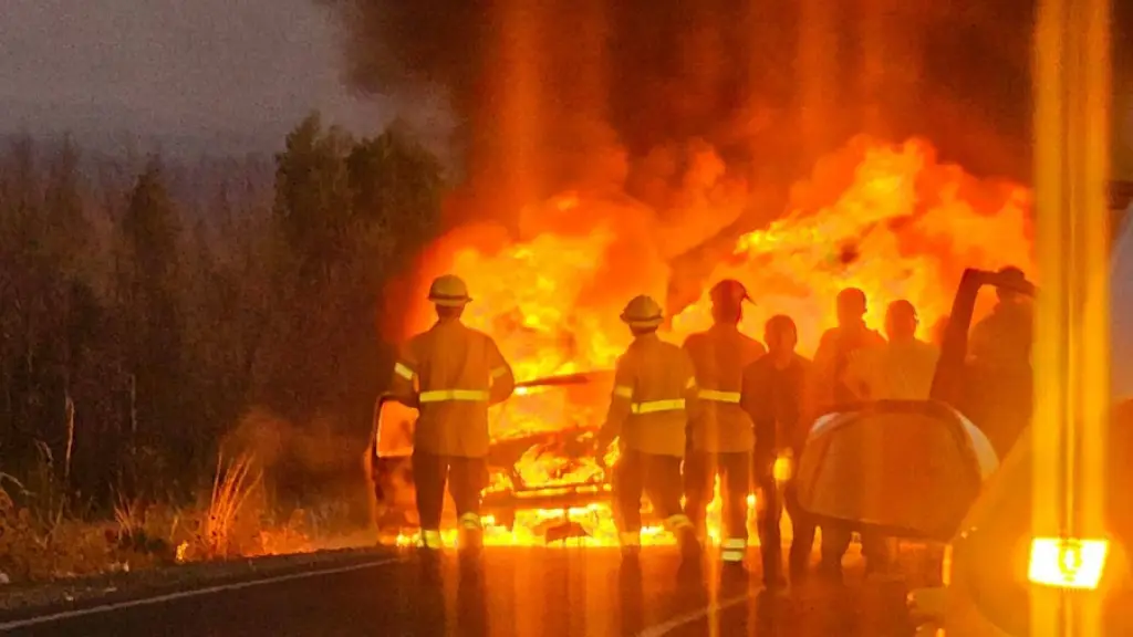 Camioneta arrasada por incendio en Mulchén