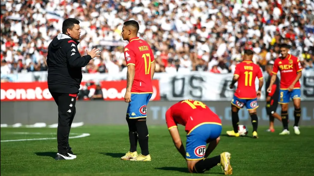 Juan Pablo Ojeda se desempeñó como ayudante técnico en dos períodos en el primer equipo de Unión Española, asumiendo luego el cargo de director técnico de la categoría proyección Hispana, La Tribuna