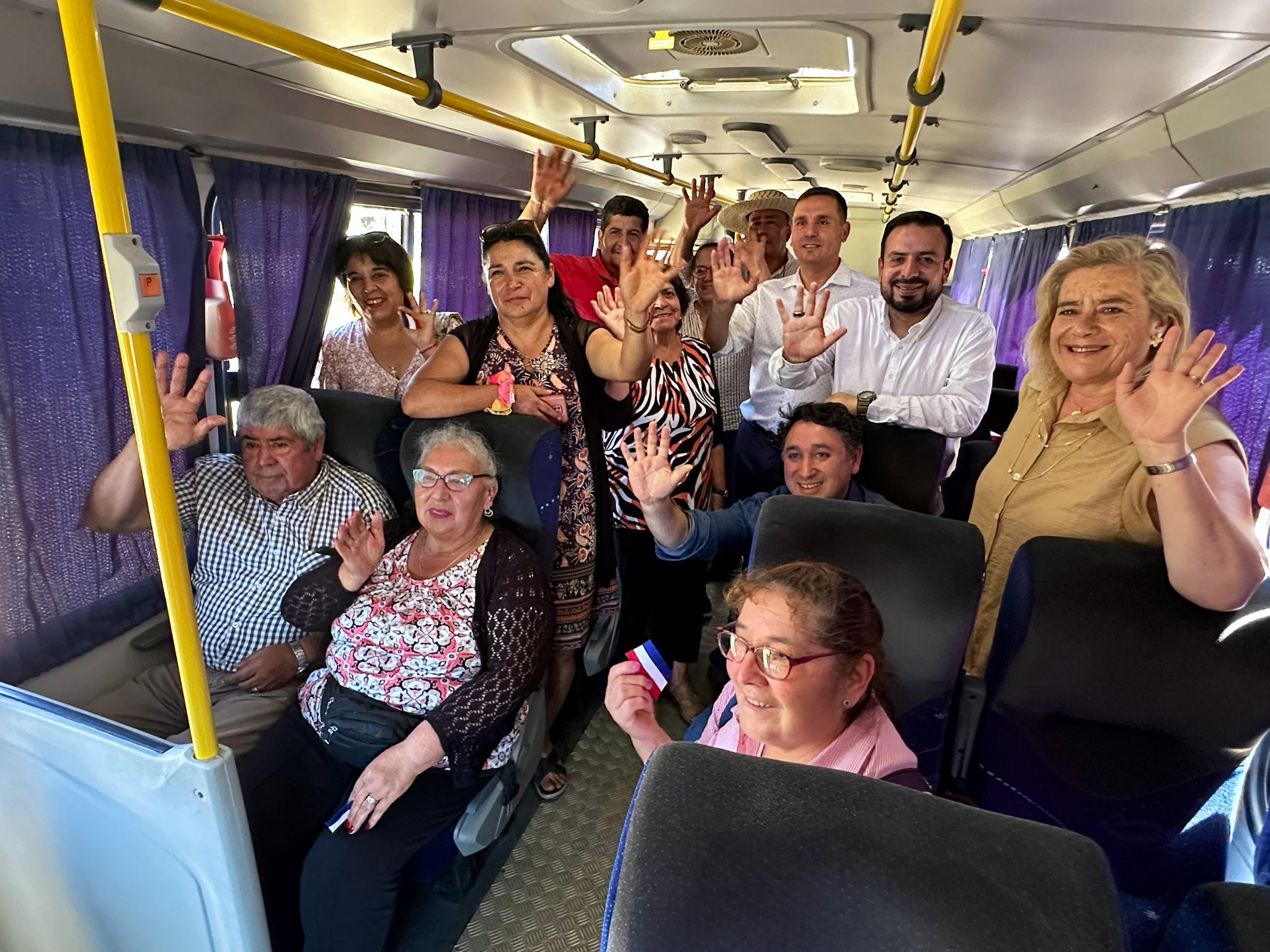 Tras 10 años sin transporte: Nacimiento inaugura nueva red de transporte público para zonas rurales  / Ministerio de Transportes