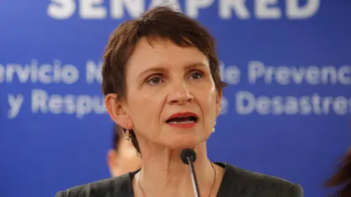 Ministra Tohá anuncia fin del estado de excepción y toque de queda tras restablecimiento eléctrico: 207 detenidos y tres fallecidos reportados