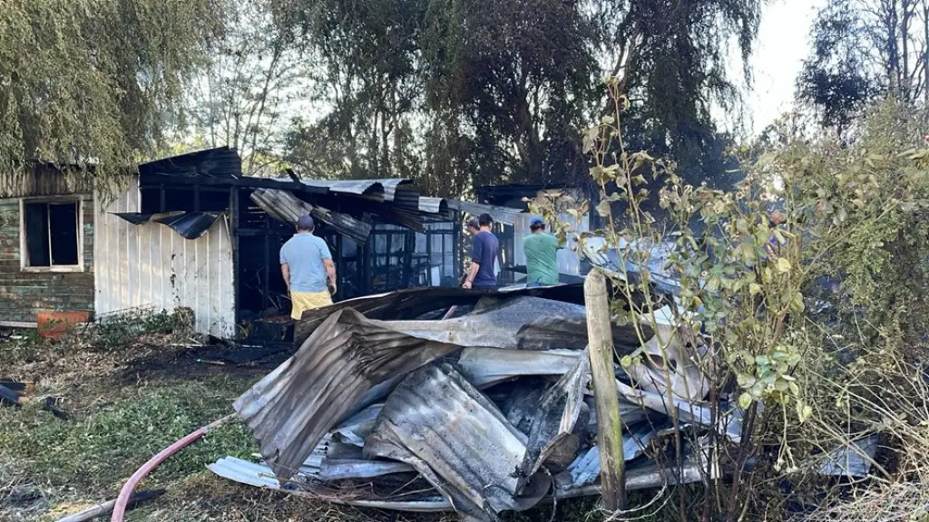 Dos casas consumidas por incendio estructural