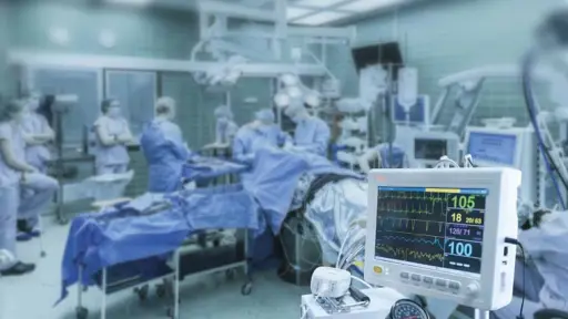 ¿Cómo respondieron los hospitales ante la emergencia por la falta de electricidad?
