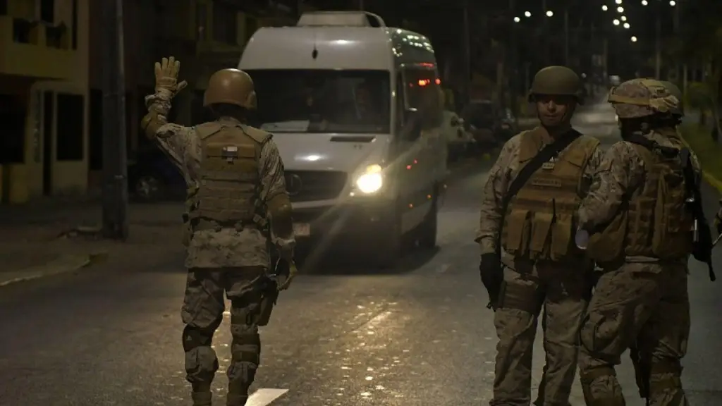 Comenzó el toque de queda por masivo corte de luz entre Arica y Los Lagos, Cedida