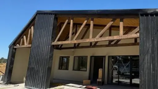Obras del centro comunitario en Turquía San Rosendo registran un 75%  de avance