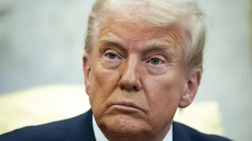 Trump invoca la Ley de Enemigos Extranjeros para deportar a miembros del Tren de Aragua