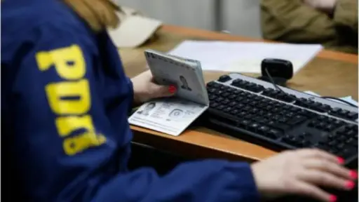 PDI recepciona a deportado chileno por situación irregular en Argentina