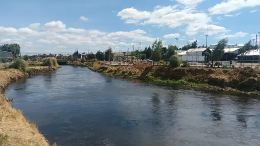 Limpieza de cauces y reposición de defensas fluviales: Entre las obras para mitigar efectos de inundaciones en Los Ángeles  