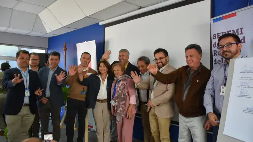 Alcaldes de Biobío sellan su compromiso con los adultos mayores con un acuerdo de trabajo conjunto 