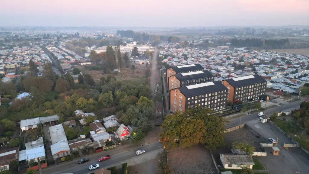 Vecinos ex línea férrea Los Ángeles pavimentación 