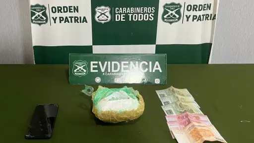 Cabrero: Sorprenden a hombre que viajaba con más de 3 mil dosis de droga en bus interprovincial