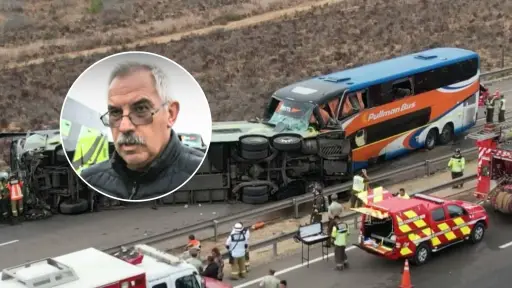 Alcanzamos a gritar, pero ya era demasiado tarde: conductor de uno de los buses relata impacto en fatal choque en Ruta 5 Norte