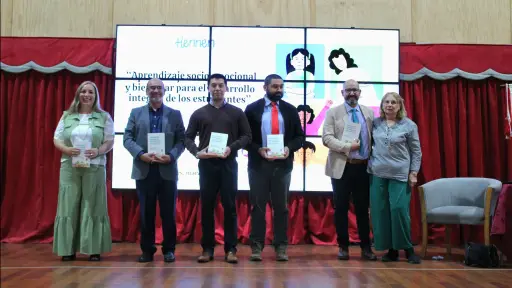 Capacitación en convivencia y bienestar emocional reúne a más de 300 docentes de Los Ángeles
