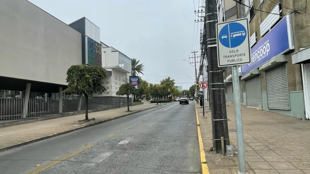 Vías exclusivas., Diario La Tribuna