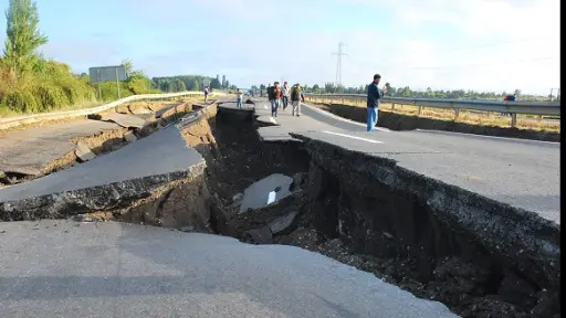 Las lecciones pendientes que deja el terremoto de 2010, según superintendente de Bomberos de Los Ángeles