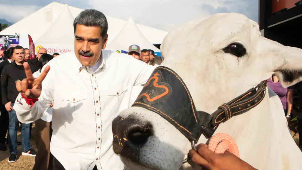 Fotografía cedida por prensa del Palacio de Miraflores donde se observa a Nicolás Maduro en un acto de gobierno este miércoles, en Caracas (Venezuela),  EFE/ Palacio de Miraflores