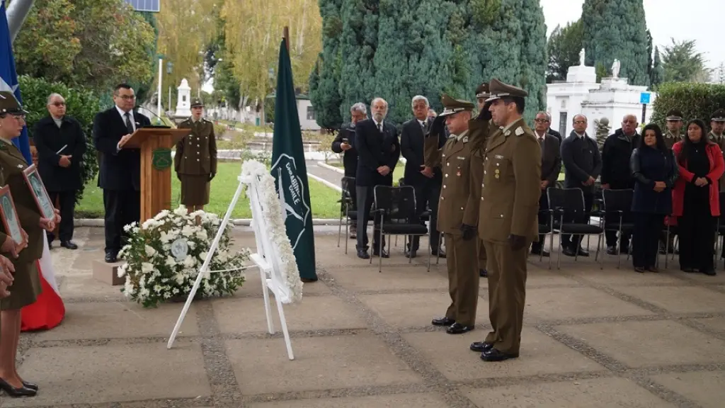 Romería en el Cementerio General de Los Ángeles, Cedida