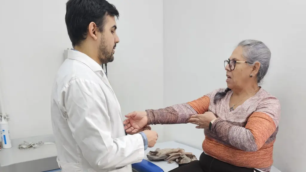 Equipo médico en Alto Biobío., Servicio de Salud Biobío