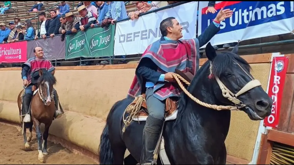Cristóbal Cortina y Gonzalo Abarca en la serie Criaderos , caballoyrodeo.cl