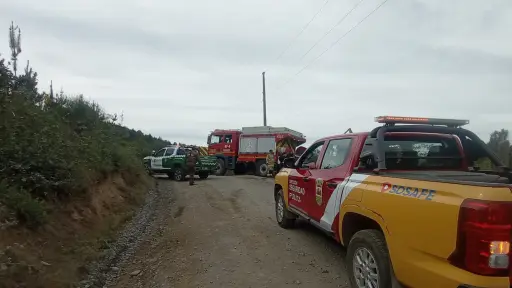 Vehículos de emergencia impedidos de acceder a zona de incendio