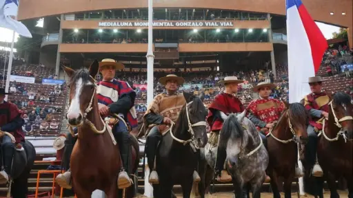 Leyendas del rodeo chileno fueron ovacionadas en la Medialuna de Rancagua