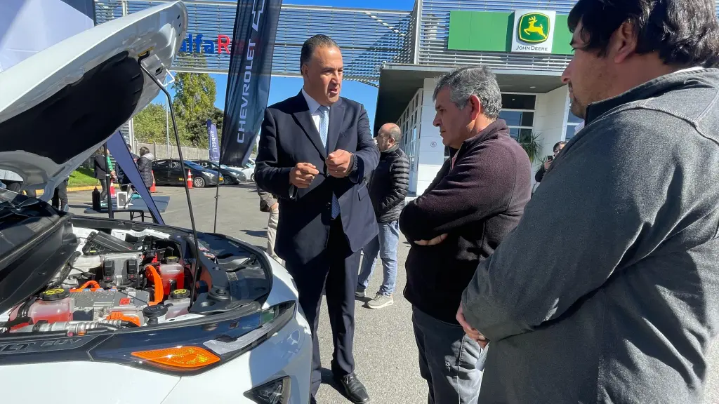 Exhibición auto eléctrico, Seremi de Energía