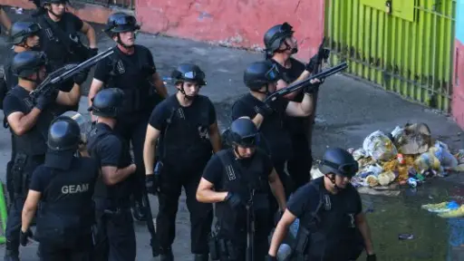 Gendarmes son atacados con agua hirviendo y objetos contundentes por presos mapuches