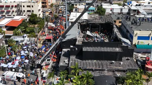 Aumentan a 113 los muertos en el accidente de la discoteca en Santo Domingo