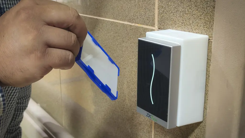 Sistema de control acceso Cesfam Dos de Septiembre , DCS Los Ángeles