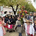 Celebración de la Ceuz de Mayo , La Tribuna